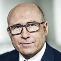 Глава Совета директоров Skoda Auto Бернхард Майер уходит с должности