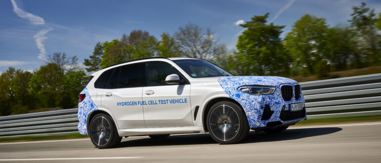 Водородный BMW X5 проходит дорожные испытания