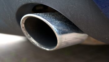 Peugeot подозревают в обмане по выбросам вместе с Renault и Volkswagen