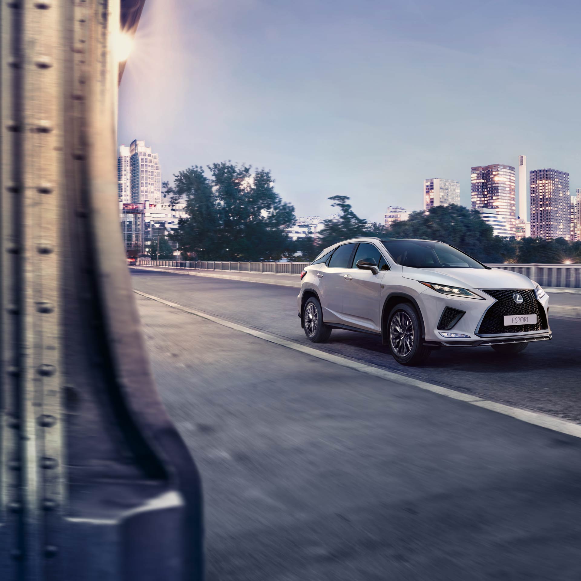Премьера нового Lexus LX откладывается из-за нехватки электронных компонентов в 2021 году