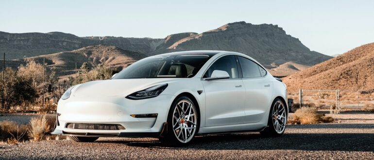 Китайские электромобили могут обогнать Tesla по глобальным продажам до конца 2021 года