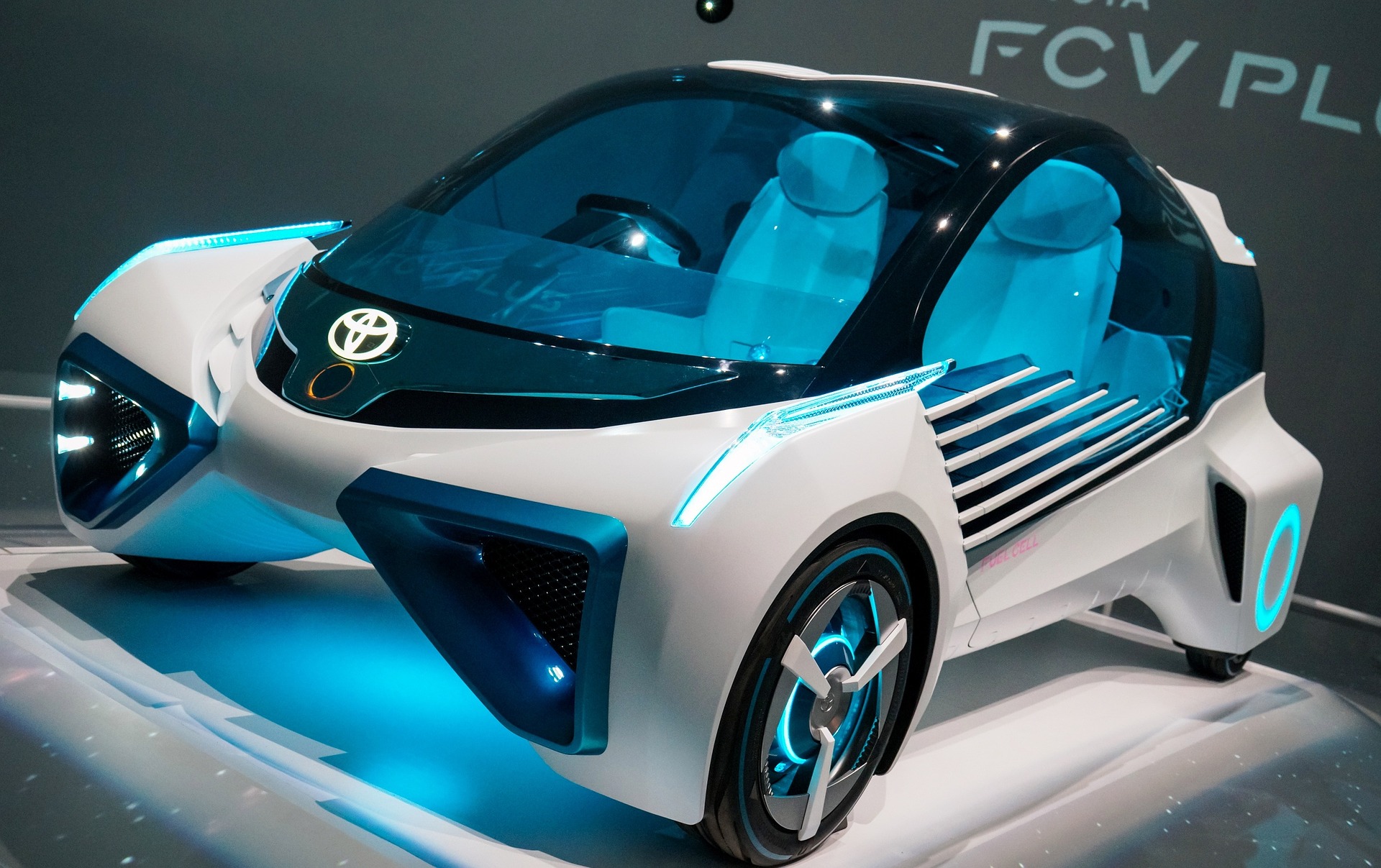 Toyota стала самой желанной маркой автомобилей у водителей в РФ в 2021 году