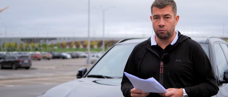 Водителей в РФ обманывают в автосалонах на сотни тысяч рублей из-за невнимательности