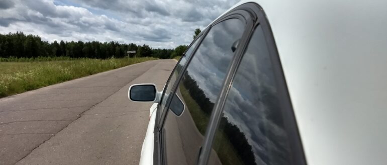 ГИБДД в РФ отрицает ужесточение наказания за каркасные шторки на передних стеклах автомобиля