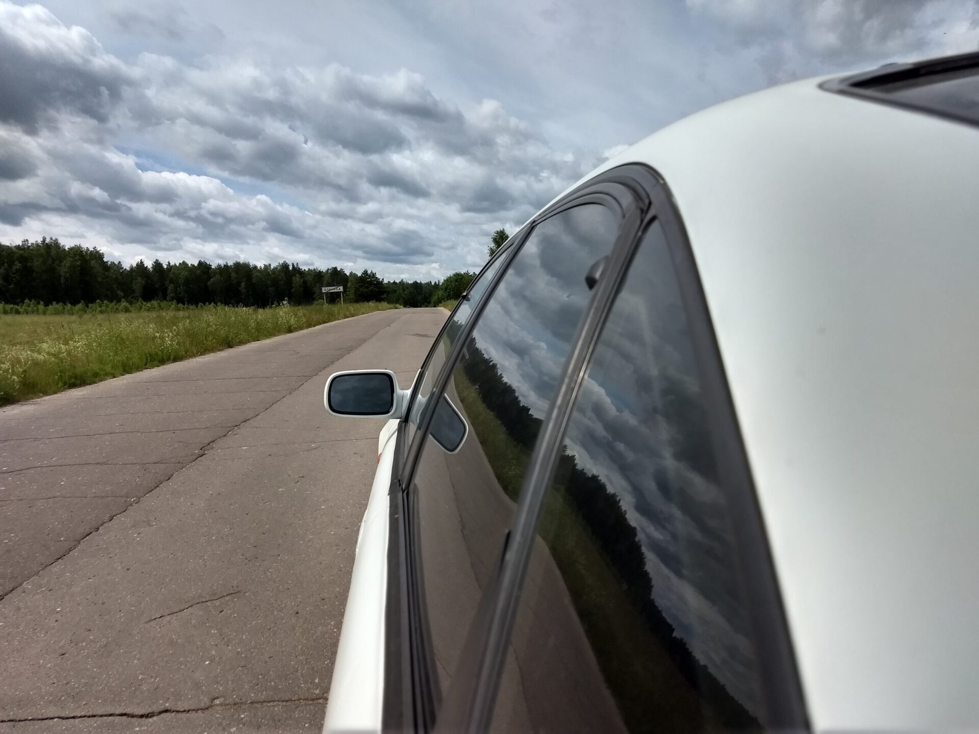 ГИБДД в РФ отрицает ужесточение наказания за каркасные шторки на передних стеклах автомобиля