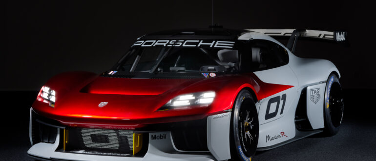 Компания Porsche представила в Мюнхене концепт гоночного электрокара Mission R