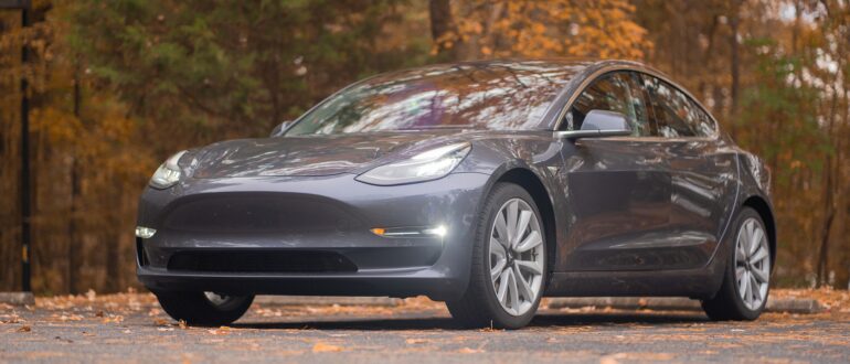 Tesla запустит новый автозавод в Германии в ноябре 2021 года