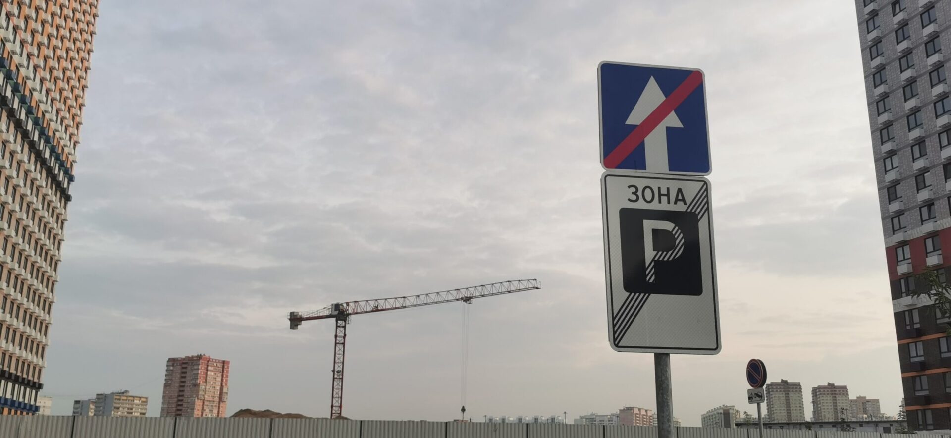 Минпромторг предупредил о дефиците автомобилей на рынке России в 2022 году