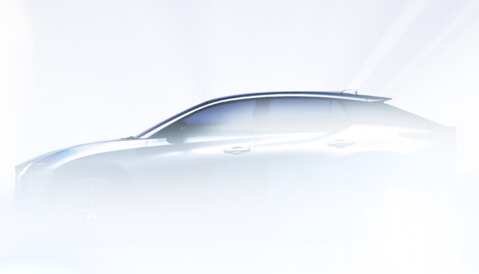 Компания Lexus опубликовала первый тизеры электромобиля Lexus RZ