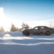 Новый седан BMW i7 проходит зимние динамические испытания у Полярного круга в Швеции
