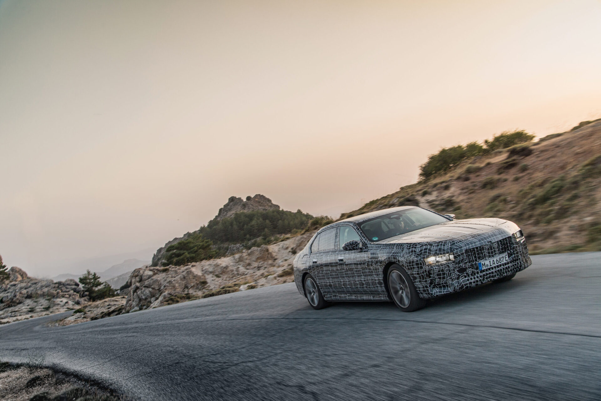 Компания BMW вступила в финальную фазу разработки нового электрического седана BMW i7
