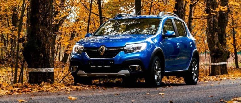 Хетчбек Renault Sandero рекордно подорожал за год на рынке РФ в 2021 году