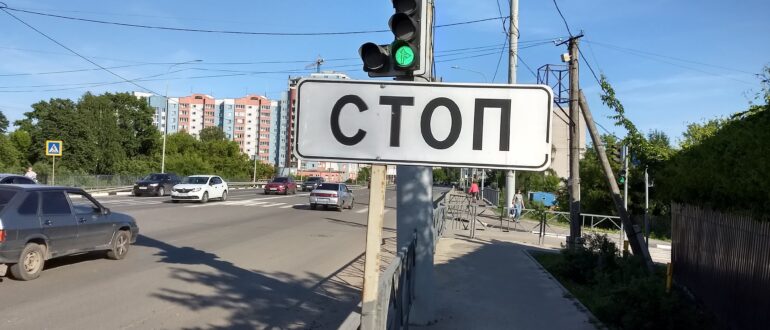 Автоэксперт Моржаретто прогнозирует подорожание автомобилей в РФ из-за событий в Казахстане