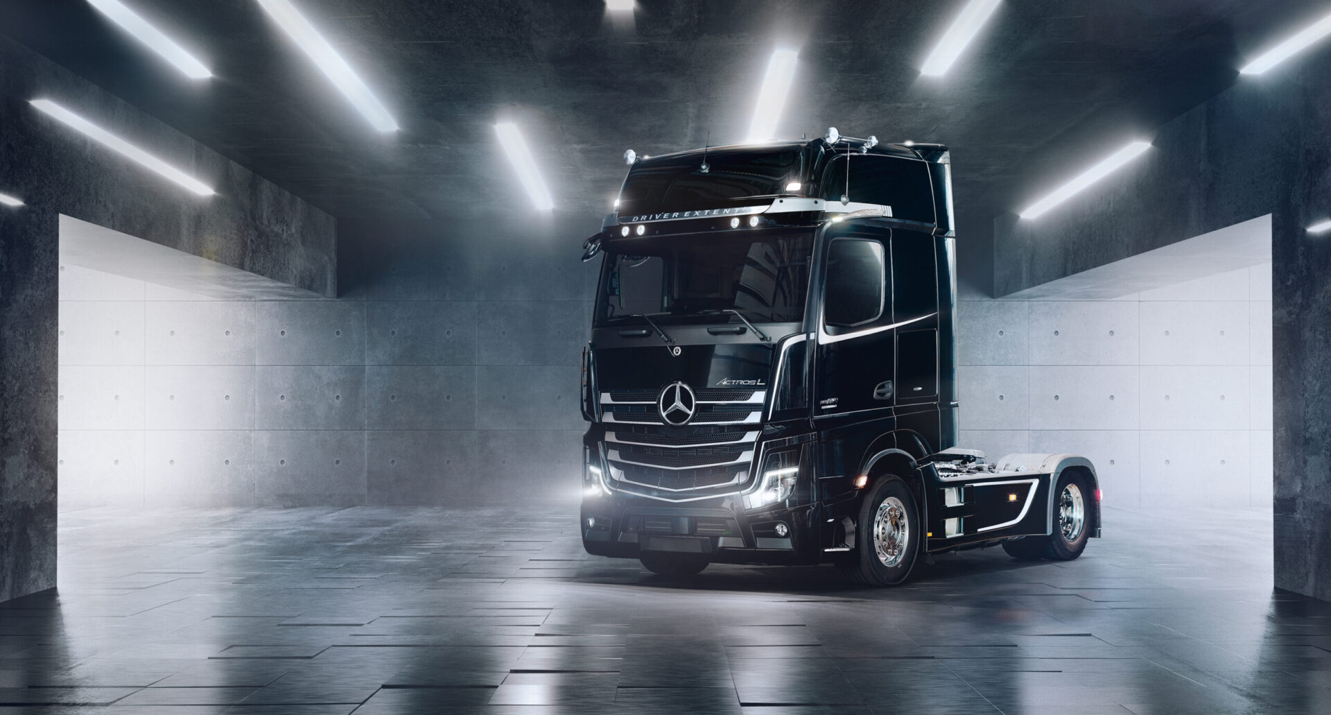 Mercedes выпустил ограниченную серию грузовиков Actros L Driver Extent+