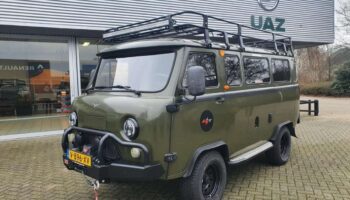 В Нидерландах выставили на продажу УАЗ-452 Буханка за 4,6 млн рублей