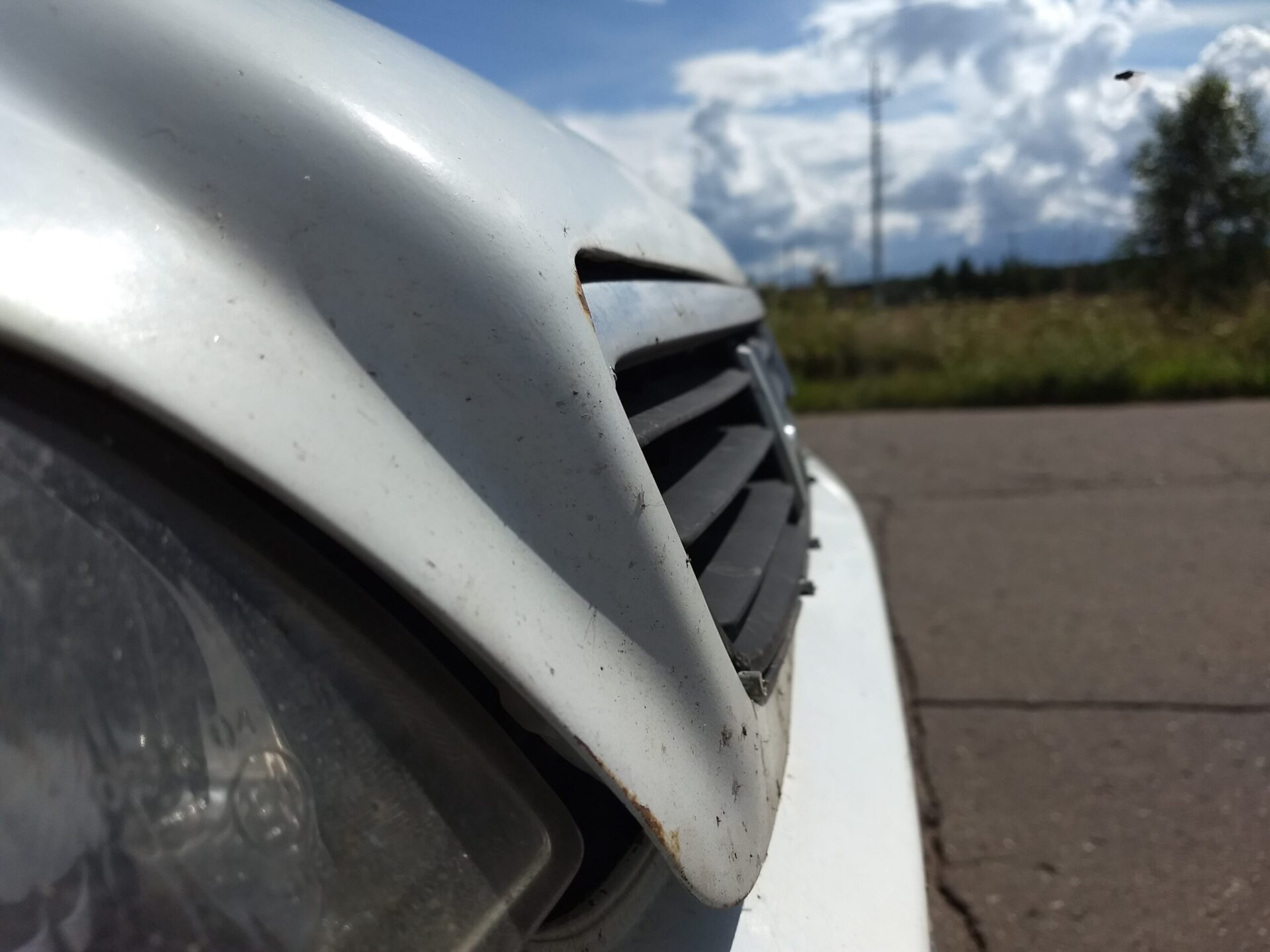 Юрист Данилов предупредил водителей в РФ о штрафах за шипованную резину летом и разбитый бампер
