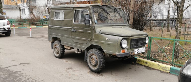Каждый третий россиянин в юности мечтал купить автомобиль производства СССР