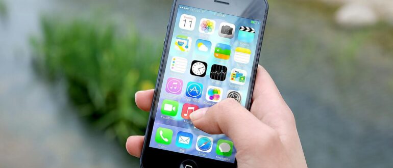 В РФ начали продавать iPhone с установленным «СберБанком Онлайн» из-за удаления приложения