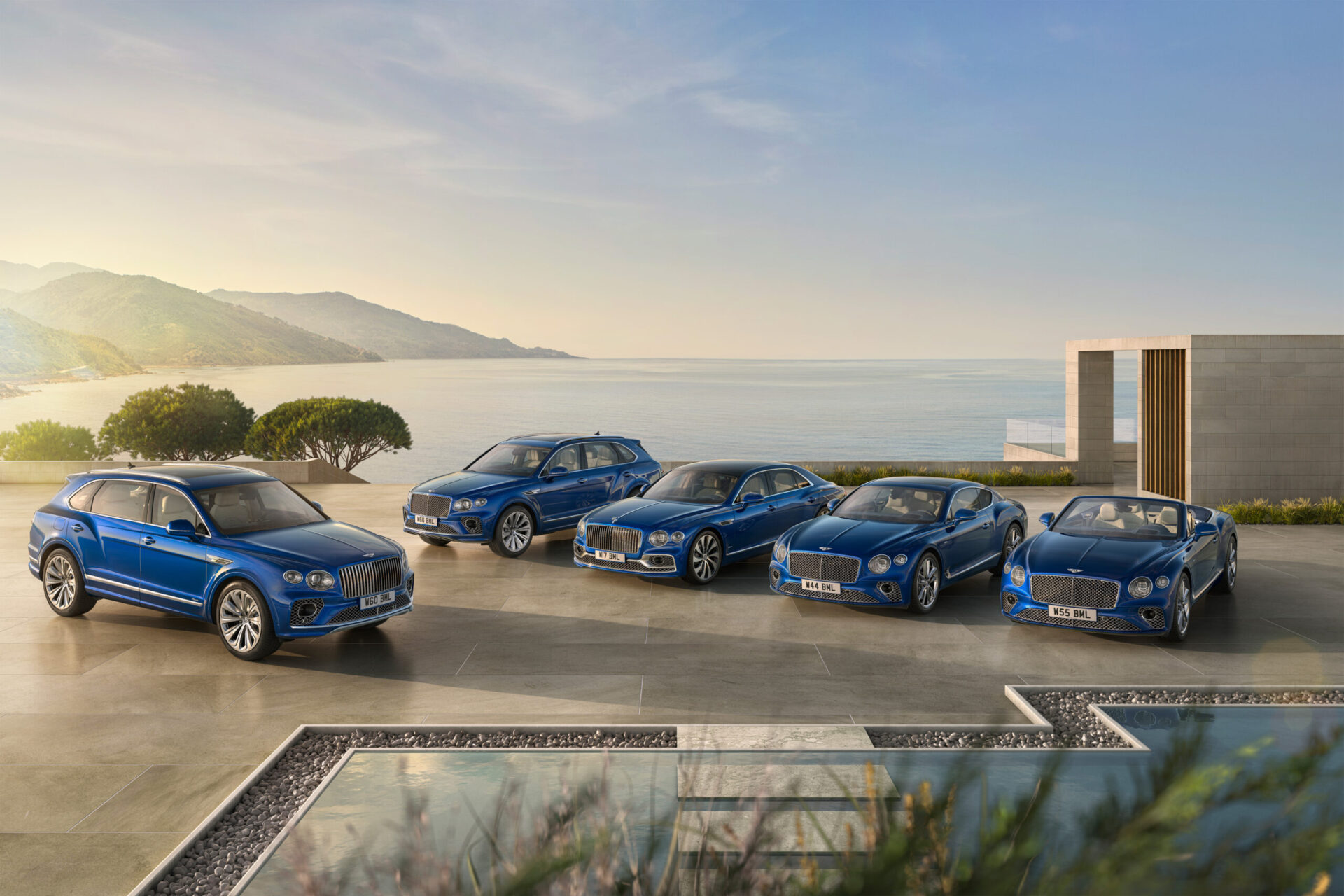 Компания Bentley предложит спецверсию Azure для всех 5 модельных рядов в 2022 году