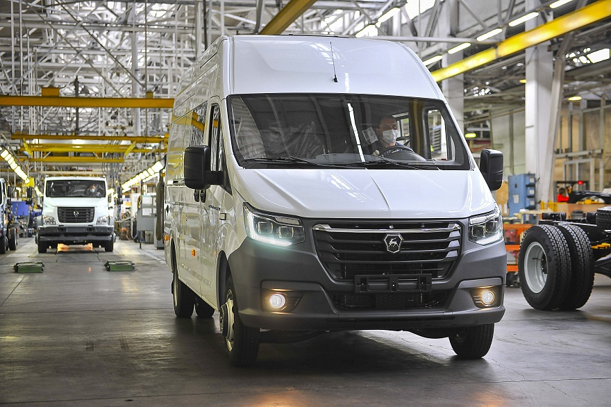 «Группа ГАЗ» начала производство электрического фургона «ГАЗель»