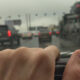 Водителям в РФ советуют обязательно возить с собой фетровую тряпку и воду с 31 марта 2023 года