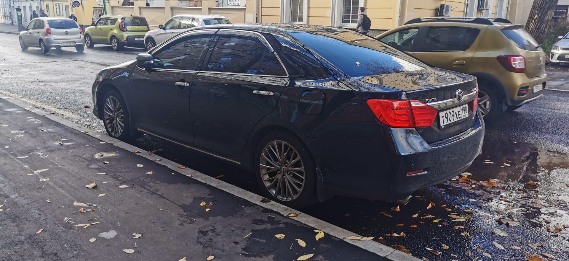 В Казахстане нашли альтернативу седану Toyota Camry 2023 года российской сборки