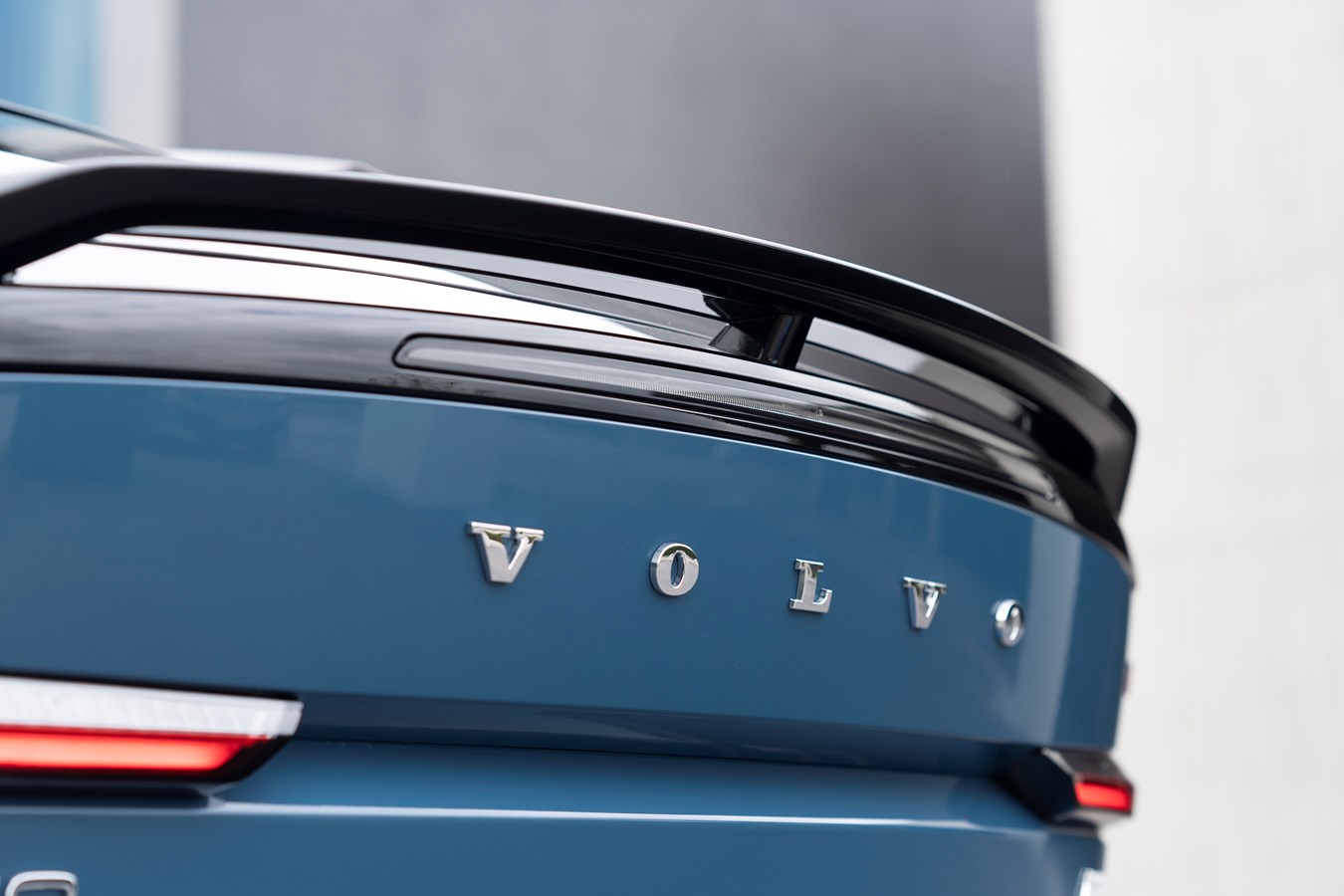 Бывший завод Volvo возобновит производство грузовых автомобилей