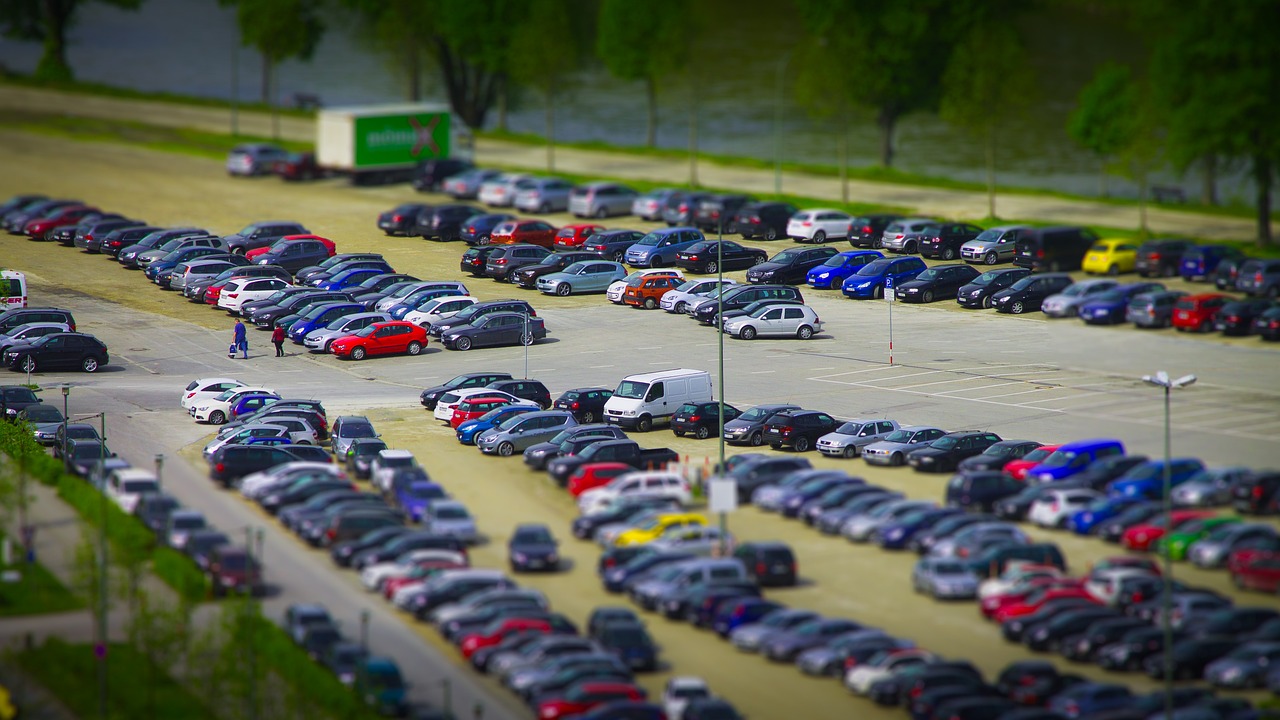 «Автостат» сообщил об увеличении на 20% продаж машин с пробегом в РФ за 2023 год