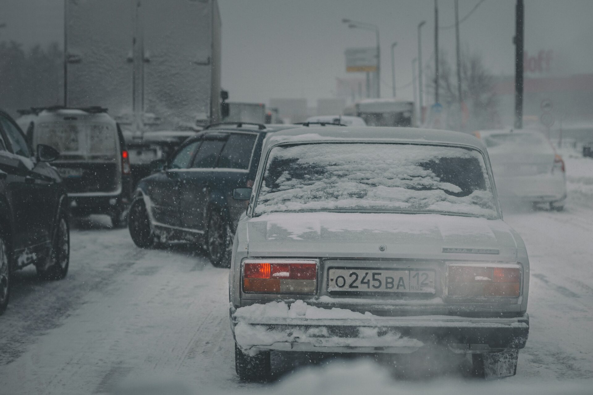 Эксперт Пономарев сообщил об ошибках автовладельцев при отогреве машины