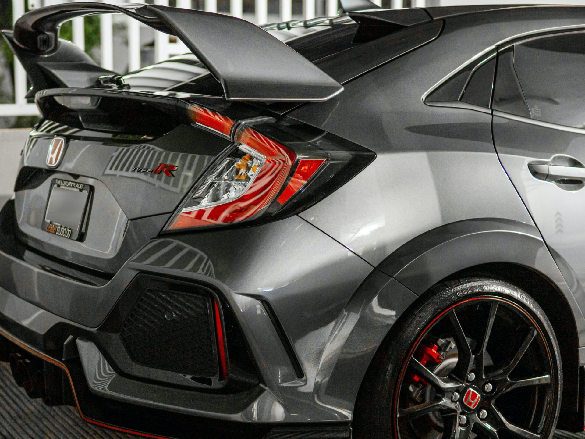 Прототип спортивного хэтчбека Honda Civic RS представили в Токио с МКПП