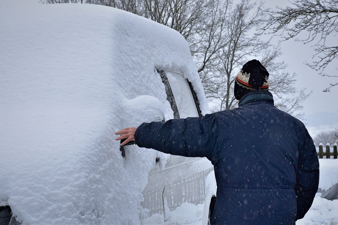 Портал NJcar решил поделиться, что нельзя делать с автомобилем в морозы