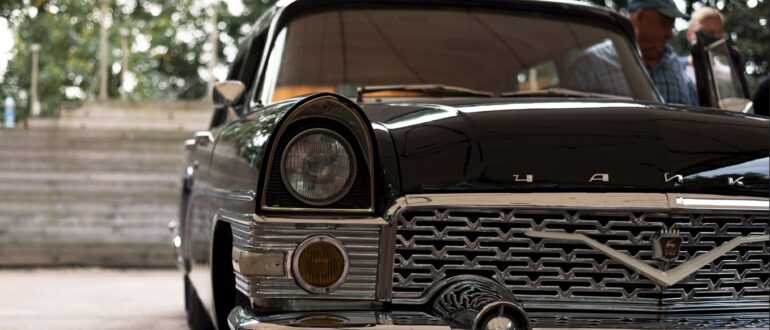 На продажу выставлена «Чайка» с салоном и двигателем от Lexus за 75 млн рублей
