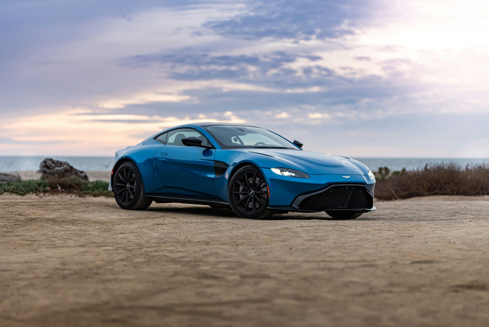 Состоялась премьера самого быстрого Aston Martin Vantage на 656 «лошадок»