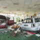 РБК: Блогеры нашли в Германии разграбленный автосалон Lada и Kia
