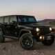 Компания «Jeep» провела премьеру пляжных внедорожников Wrangler и Gladiator