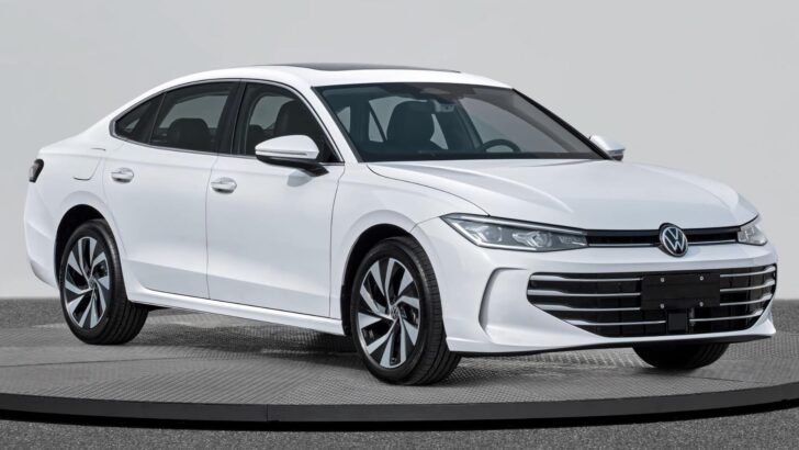 Журналисты показали первые фото нового седана Volkswagen Passat Pro