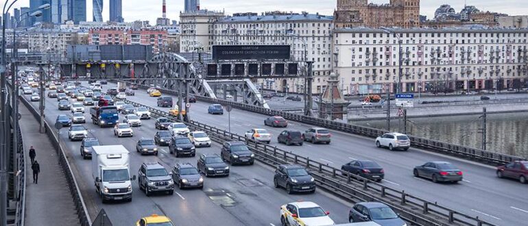 «Автостат»: эксперты оценили средний возраст автомобилей в РФ на 2024 год