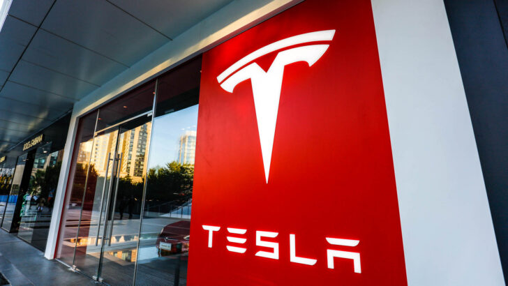 Компания Tesla обошла BYD, и снова стала мировым лидером электромобилей