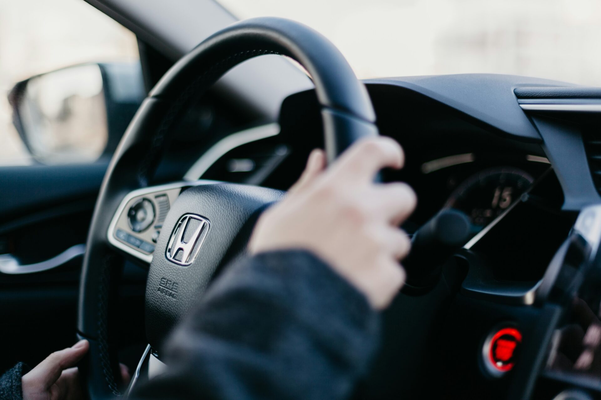 Эксперты назвали 6 грубых ошибок при покупке автомобиля на вторичке