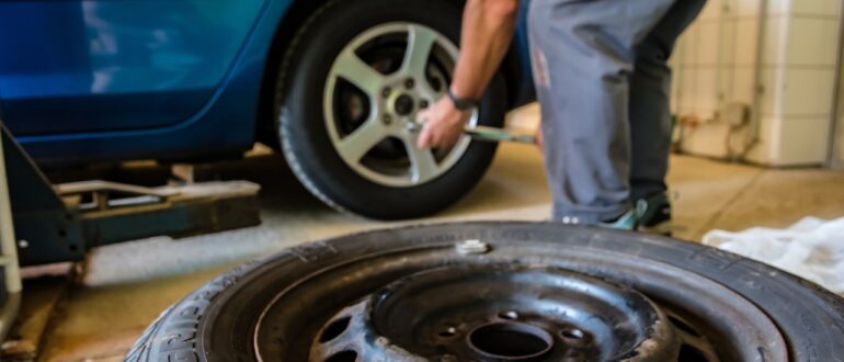ЗР: Эксперт журнала «За рулем» объяснил, когда следует менять шины на летние