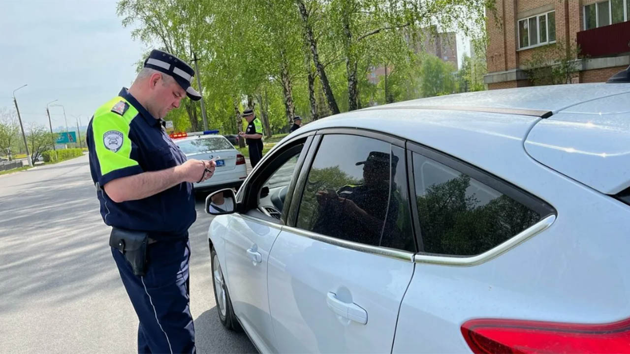 В ГИБДД начали штрафовать водителей за езду без очков: сколько придется заплатить