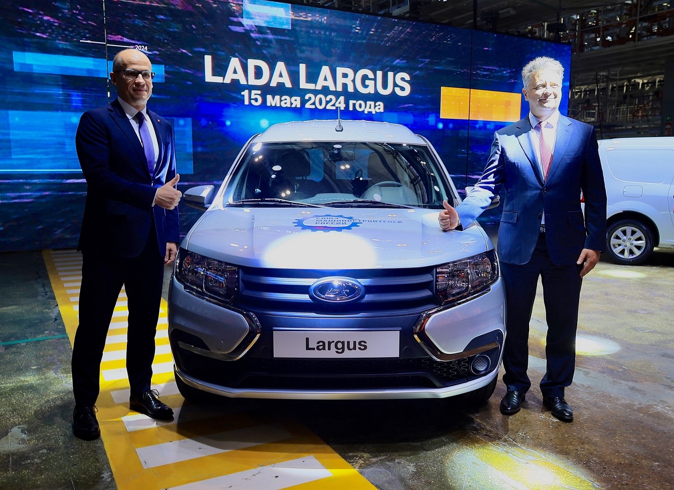 «АвтоВАЗ» начнет продажи новых Lada Largus в июне 2024 года