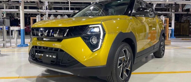 В Индии дебютировал новый кроссовер Mahindra XUV 3XO