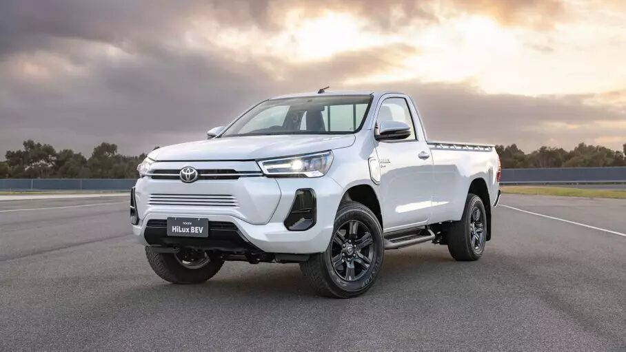 Toyota планирует запустить производство пикапов Hilux в Таиланде