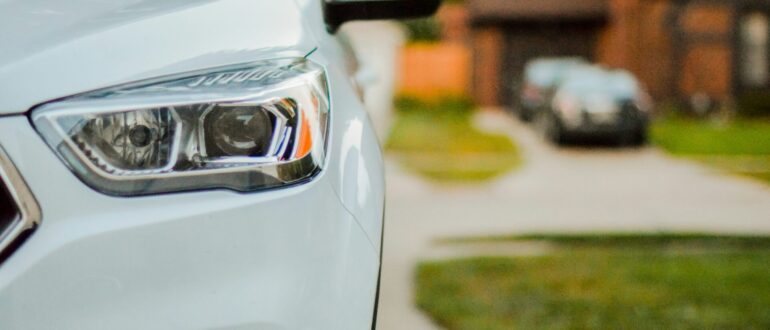 Продажи новых легковых автомобилей в России в апреле выросли на 80%