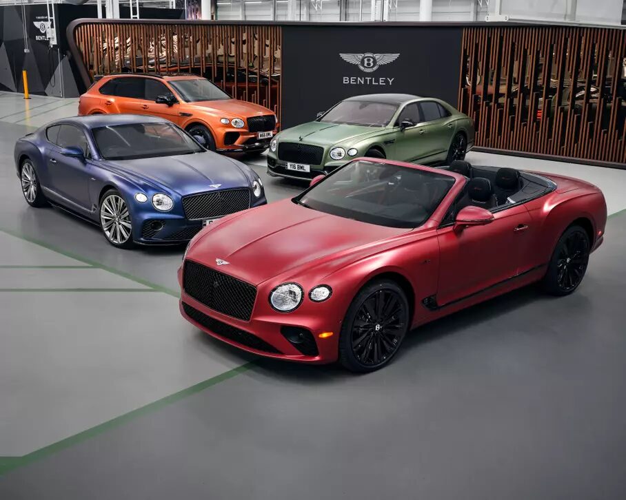 Bentley представила новые варианты матовой окраски на своих автомобилях